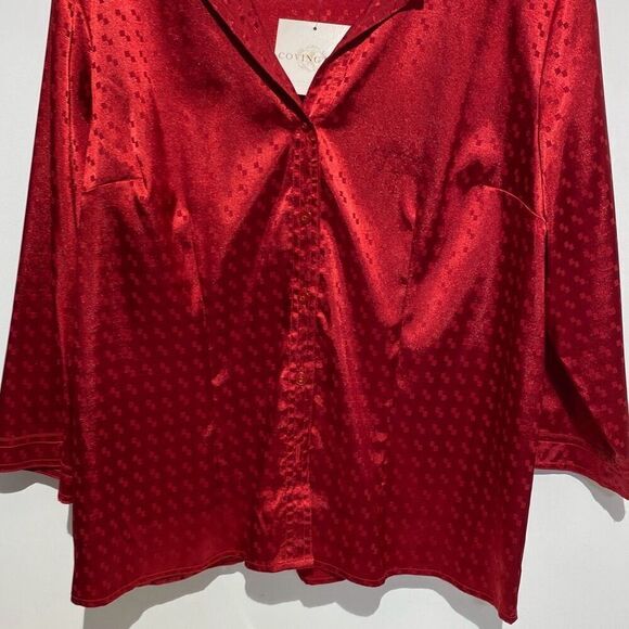 Covington Women's Red Textured Satin Stand Up Collar Woven Blouse Size Large NWT - Picture 2 of 11